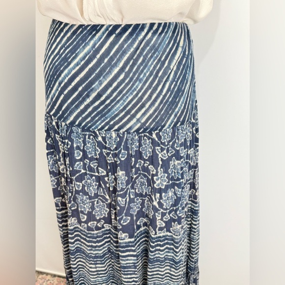 Chaps Blue Floral Maxi Skirt - Picture 4 of 15